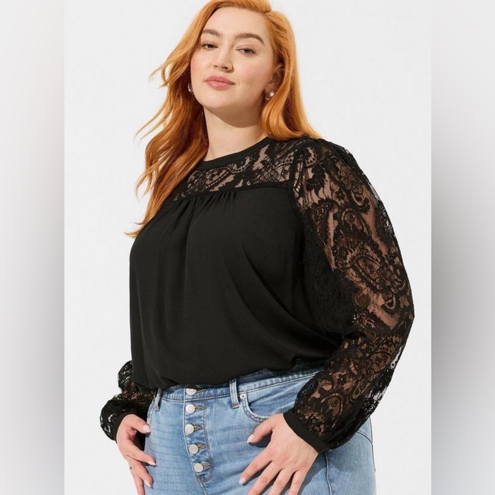 NWT Torrid Georgette Lace‎ Yoke Long Sleeve Blouse Size 4x (26)